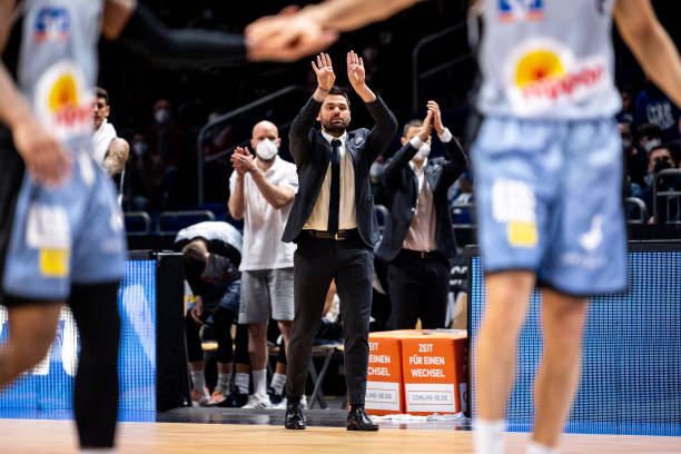 奥纳纳的到 奥纳纳的到